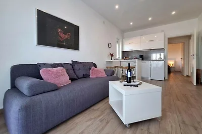 Melone Apartman 2 Dramalj by Villas Guide