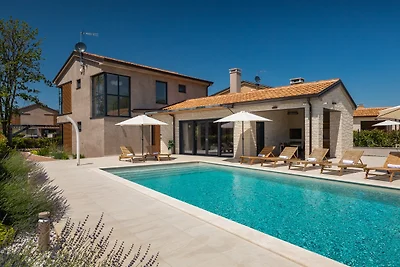 Villa Curitico by Villas Guide