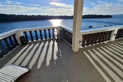 Apartment Karbuni Royal by Villas Guide