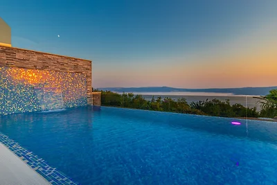 Villa Sun View by Villas Guide