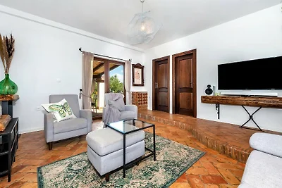 Villa Flora by Villas Guide