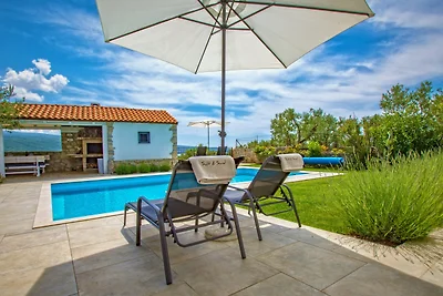 Villa Estate 2 by Villas Guide