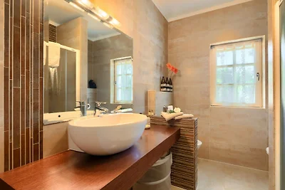 Villa Chantilly by Villas Guide