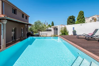 Vila Above Medulin by Villas Guide