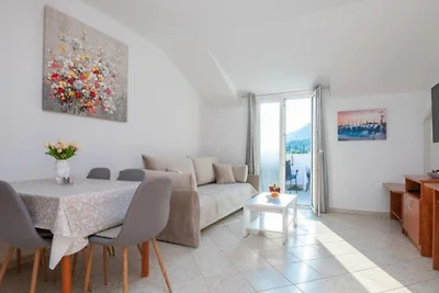 Apartment Azzurro 2 by Villas Guide