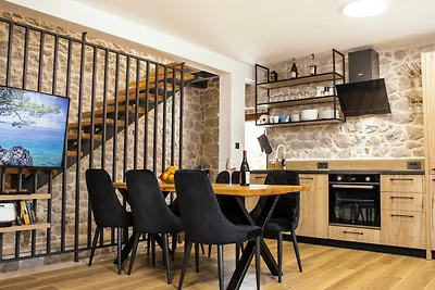 Villa Mila - Makarska by Villas Guide