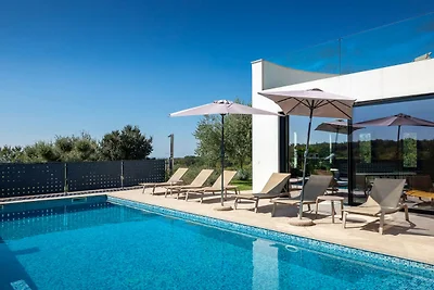 Villa Aria by Villas Guide