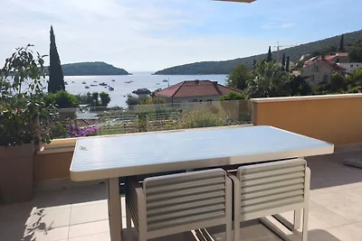 Apartman Twins 2 by Villas Guide