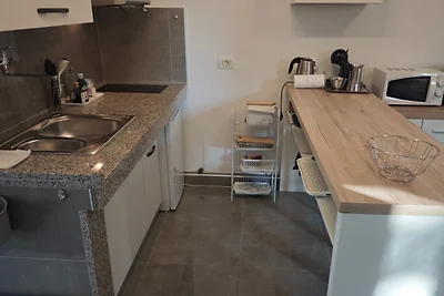 Studio apartment Flora by Villas Guide