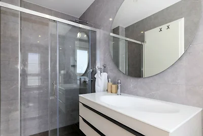 Sunny Lux Villa 2 in Makarska by Villas Guide