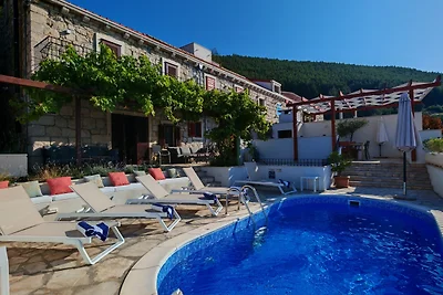 Villa SMOQUIZZA by Villas Guide