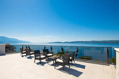 Apartman Mia 2 - Omiš by Villas Guide