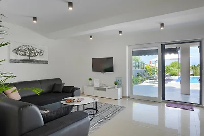 Villa La Perla by Villas Guide