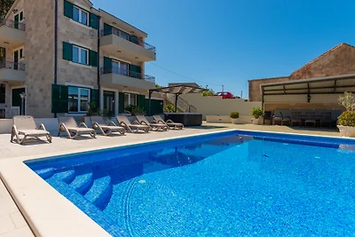 Villa Šestic-Makarska by Villas Guide