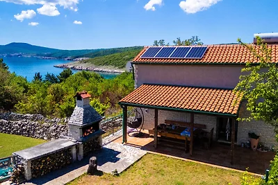 Villa Ruby beachfront by Villas Guide
