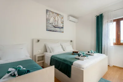 Villa Ivona Oslje by Villas Guide