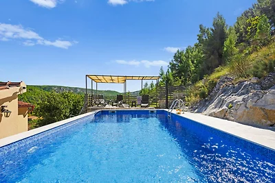 Villa Vista by Villas Guide