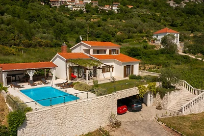 Villa Filomena - Omiš by Villas Guide