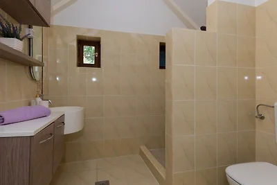 Villa Toni - Makarska by Villas Guide