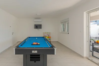 Villa Ella - Makarska by Villas Guide