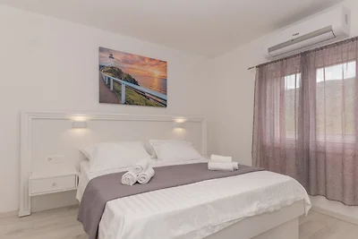 Star Hill - Makarska by Villas Guide