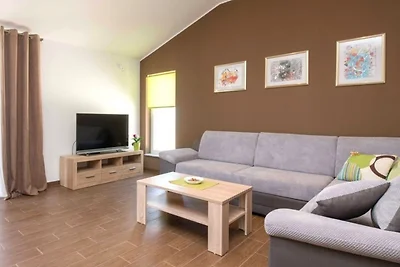 Villa Leona by Villas Guide