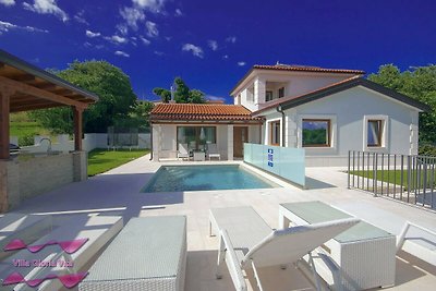 Modern villa Gloria Vita with pool in...