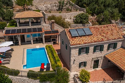 Villa Dia by Villas Guide