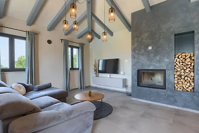 Villa Lukas by Villas Guide