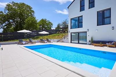 Villa M.I.L.A. by Villas Guide