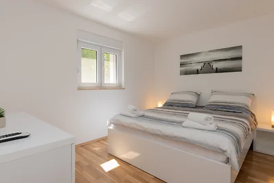 Holiday Home Kristina - Makarska by Villas...