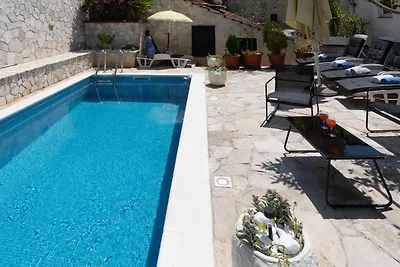 Villa Tina Desne by Villas Guide