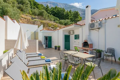 Villa Mandina - Makarska by Villas Guide