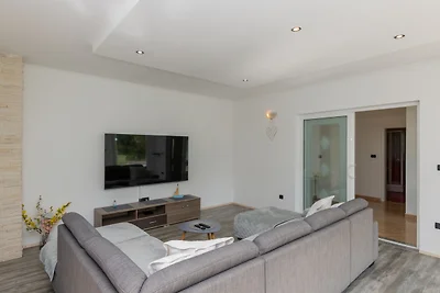 Villa FourM - Makarska by Villas Guide