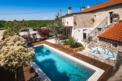 Villa Nar by Villas Guide