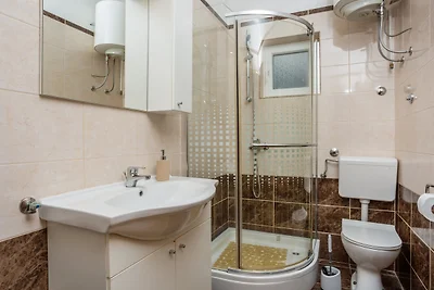 Charm Apartment by Villas Guide