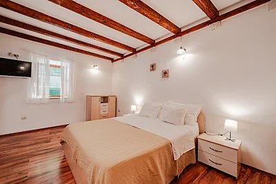 House Ana Grgurici by Villas Guide