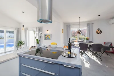 Villa Camelia by Villas Guide