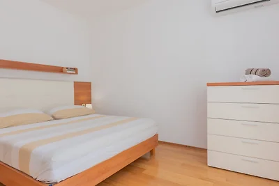 Villa Rusula -Makarska by Villas Guide