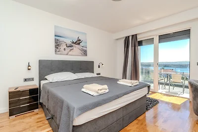 Sea view Villa Summer 1 by Villas Guide