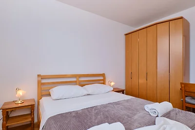 Apartment Mediera sea view 2 by Villas Guide