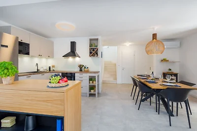 Villa No.18 by Villas Guide