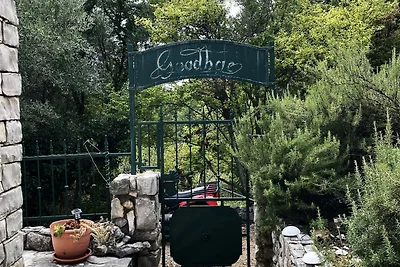 Villa Ruby beachfront by Villas Guide