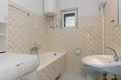 Apartman KAM - Makarska by Villas Guide