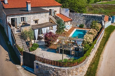 Villa Nar by Villas Guide