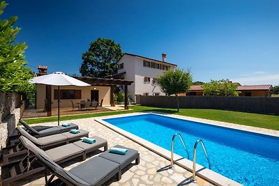 Villa Casa Bastiani with pool and grill in...