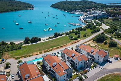 Apartment Megi with Shared Pool & Sea View...