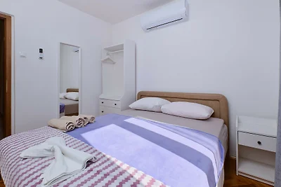 Apartment Mediera sea view 1 by Villas Guide