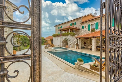 Villa Kata by Villas Guide