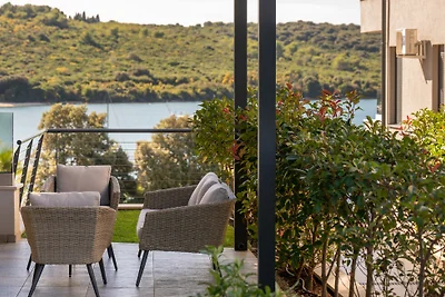 Apartment Megi by Villas Guide